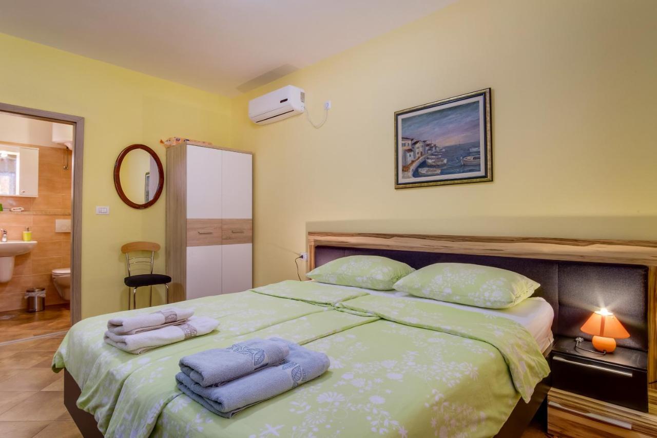 Abba Apartments Mali Lošinj Extérieur photo